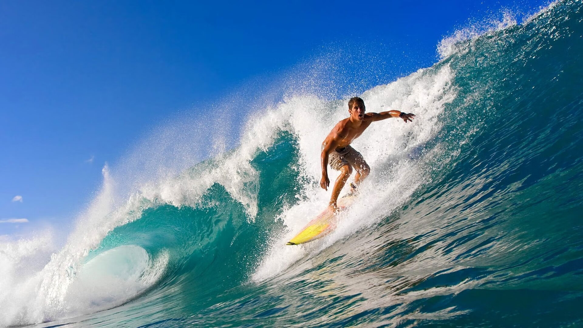 世界杯小组赛第三轮:中国队爆冷2比1战胜中北美劲旅 依然因净胜球出局